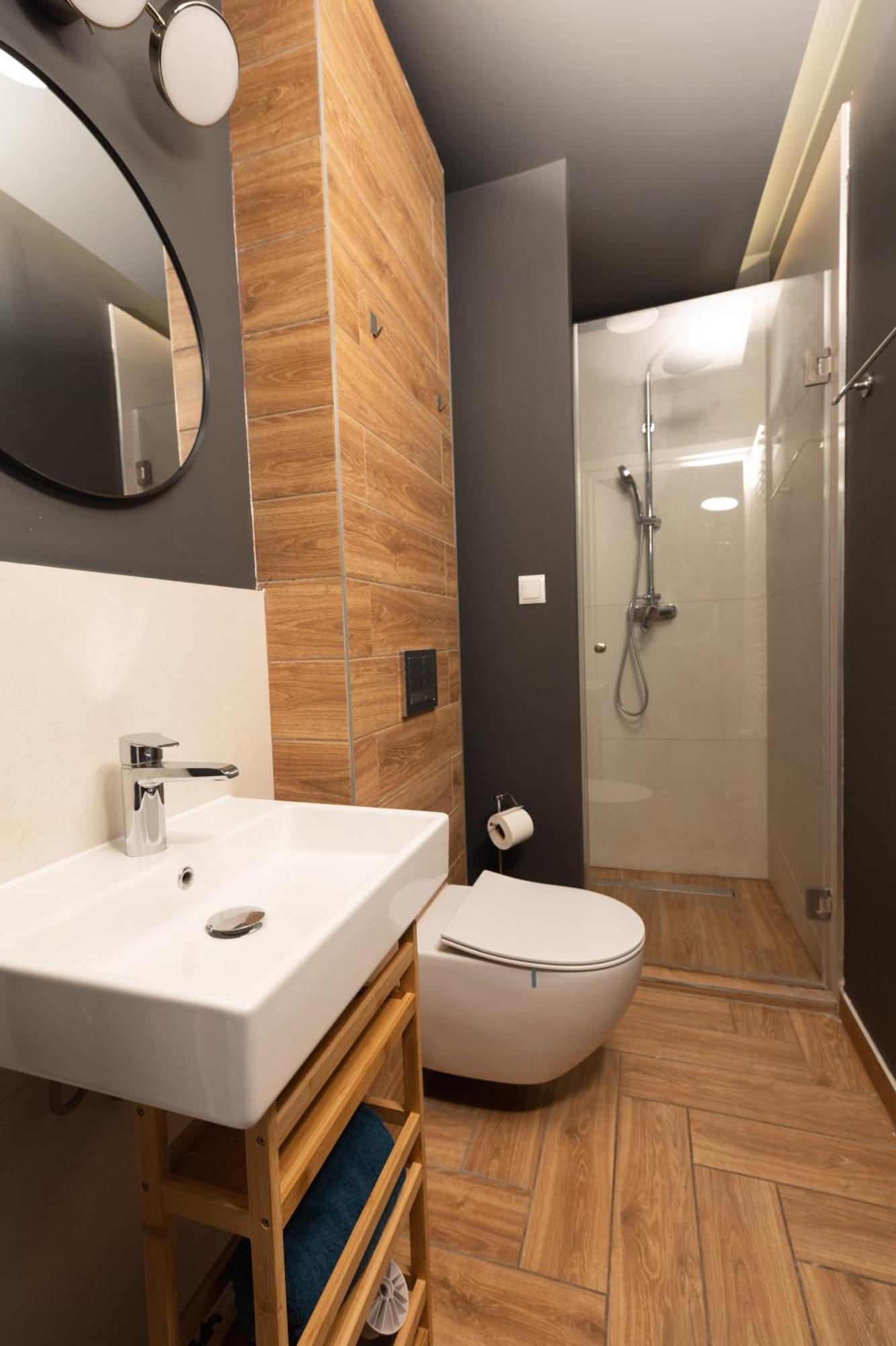 Plum With Terrace #self Check-in Warschau